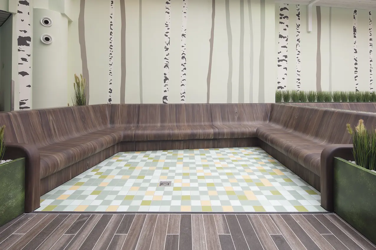 Spreeweltenbad Schwimmbad-Neugestaltung Renovierung Bankanlage