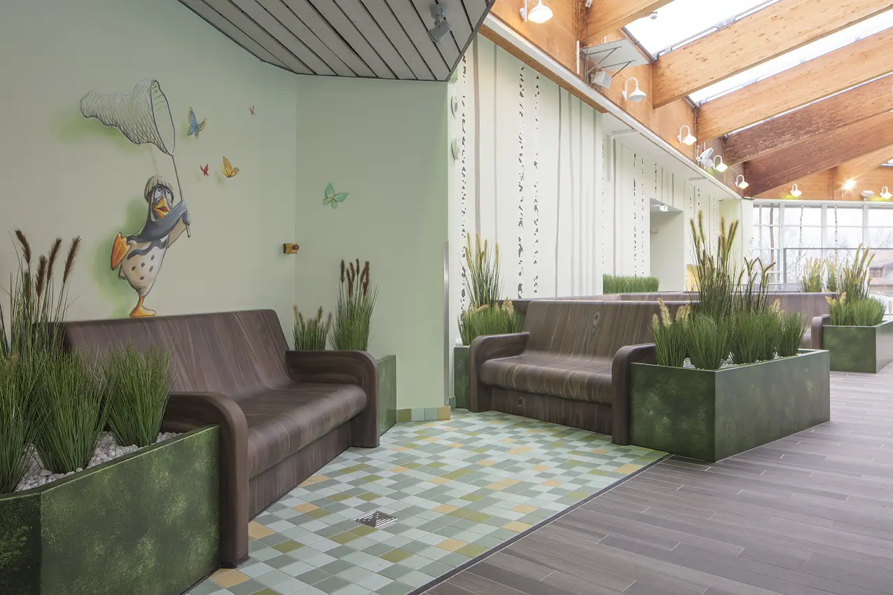 Spreeweltenbad Swimming pool redesign Renovation of bank facility